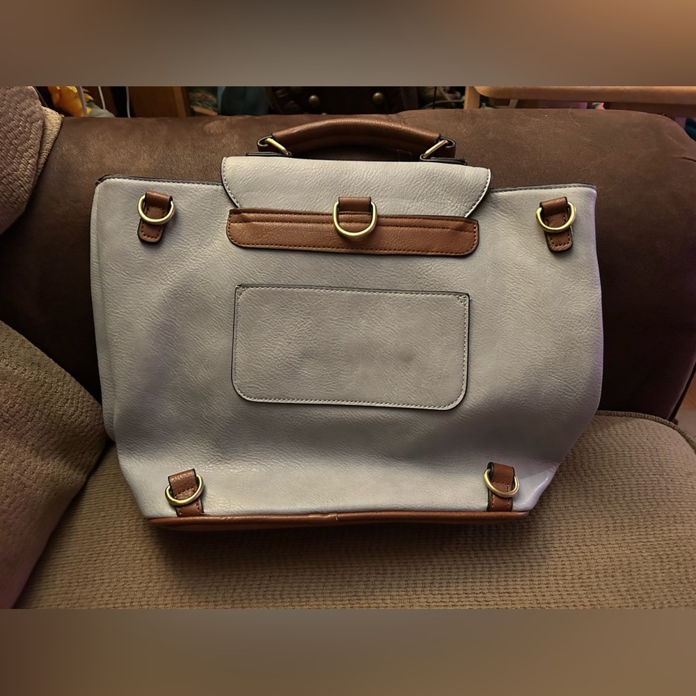 Jen & Co Convertible Backpack/Shoulder Bag - Picture 6 of 15